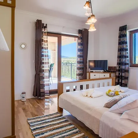 Villa Castle Rose Drniš