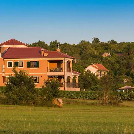 Villa Castle Rose